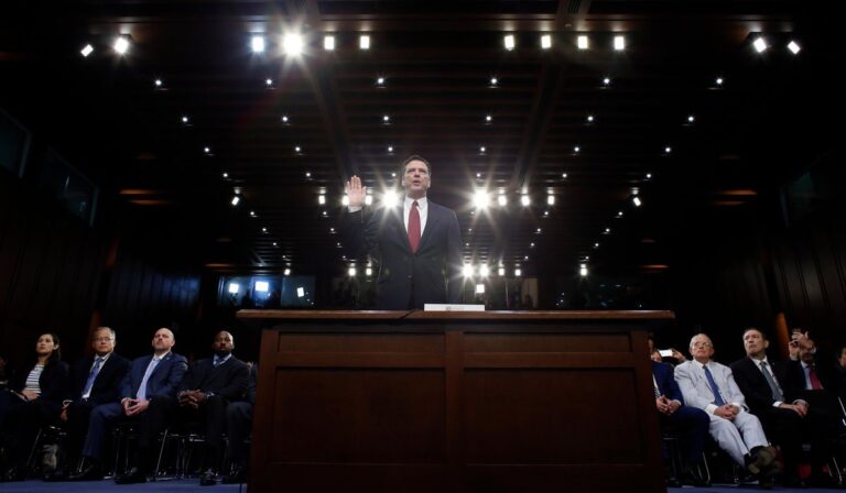 Acusación contra el exjefe del fbi james comey: todo lo