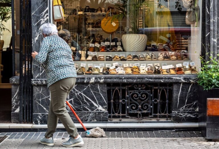 Aumento de salarios impulsa los costos laborales
