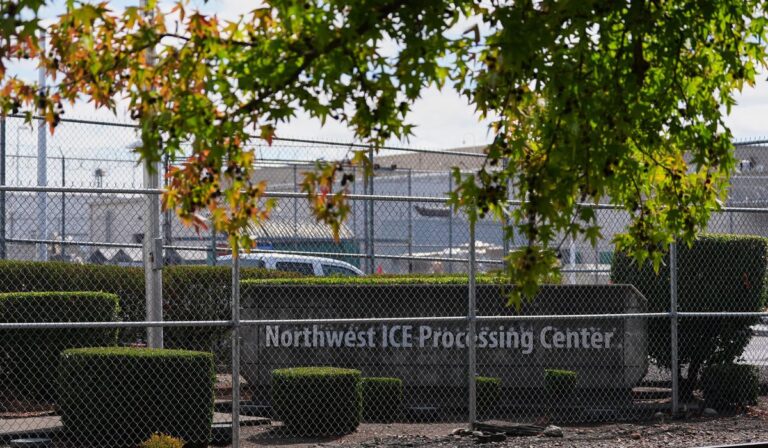 Desesperanza en la detención: muchos abandonan sus reclamos para quedarse