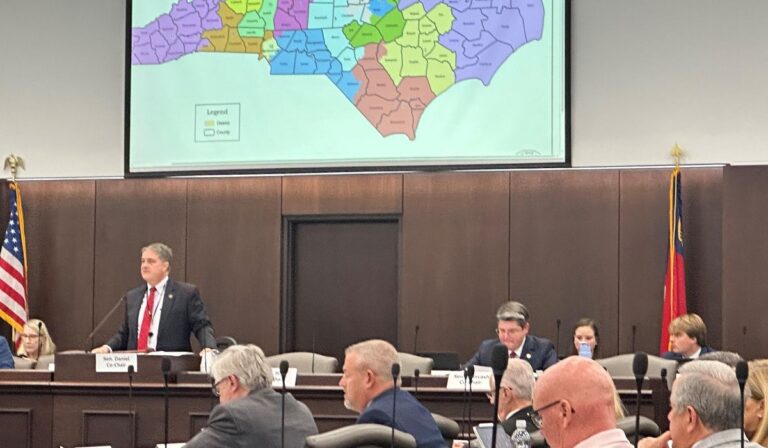Gop de carolina del norte impulsa nuevo mapa para aumentar