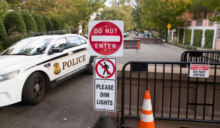 Justicia elimina referencias del 6 de enero y sanciona a