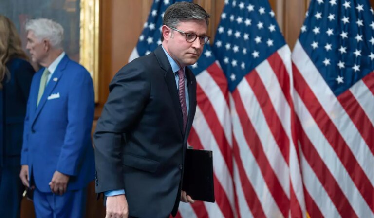 Presión sobre el congreso para acabar con el cierre, pero