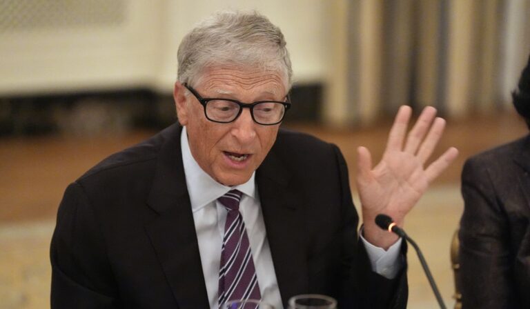 Trump celebra su victoria contra el engaño del clima tras