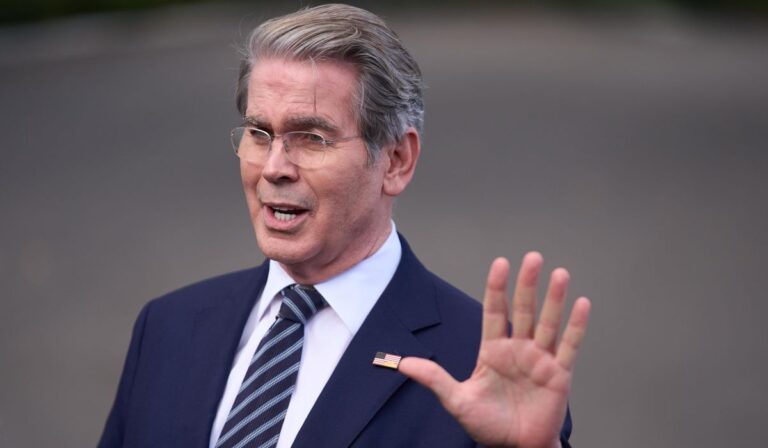 Trump podría nombrar nuevo presidente de la Fed antes de