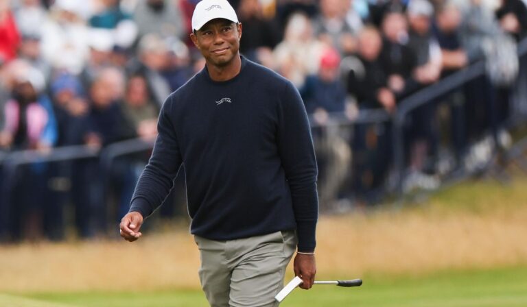 Tiger Woods afronta desafíos en el golf y transforma la