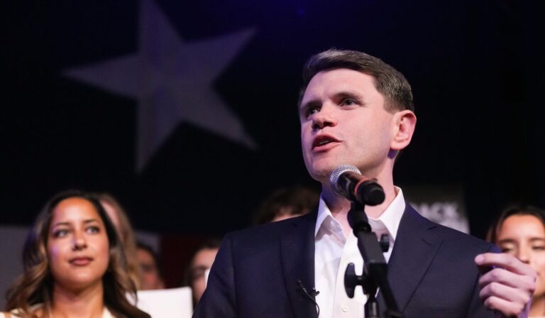 Talarico se lleva la nominación demócrata al Senado de Texas; Cornyn y Paxton van a segunda vuelta republicana.